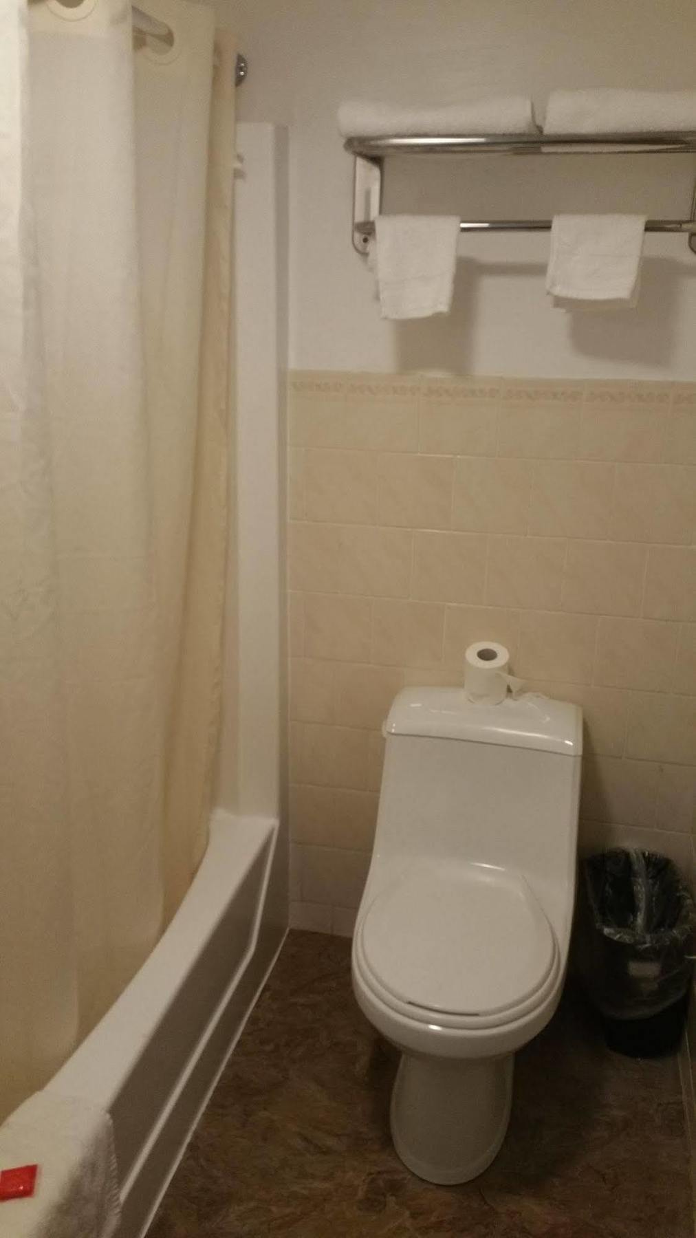 Dartmouth Motor Inn Экстерьер фото
